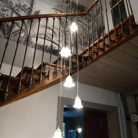 ベッド・アンド・ブレックファスト Maison Doat 1823 3*