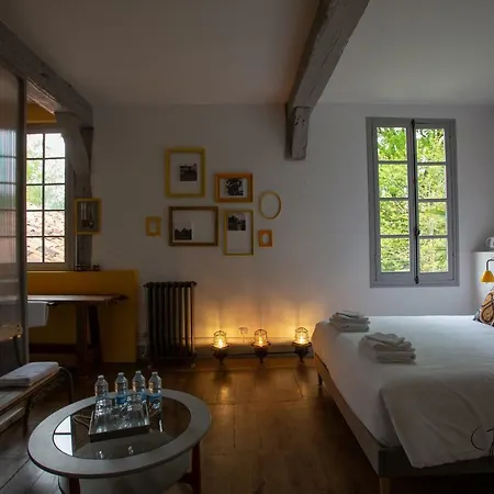 Maison Doat 1823 ベッド・アンド・ブレックファスト 3*