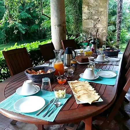 Maison Doat 1823 Frühstückspension Perchede
