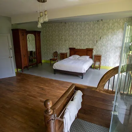 Maison Doat 1823 Bed & Breakfast Perchede